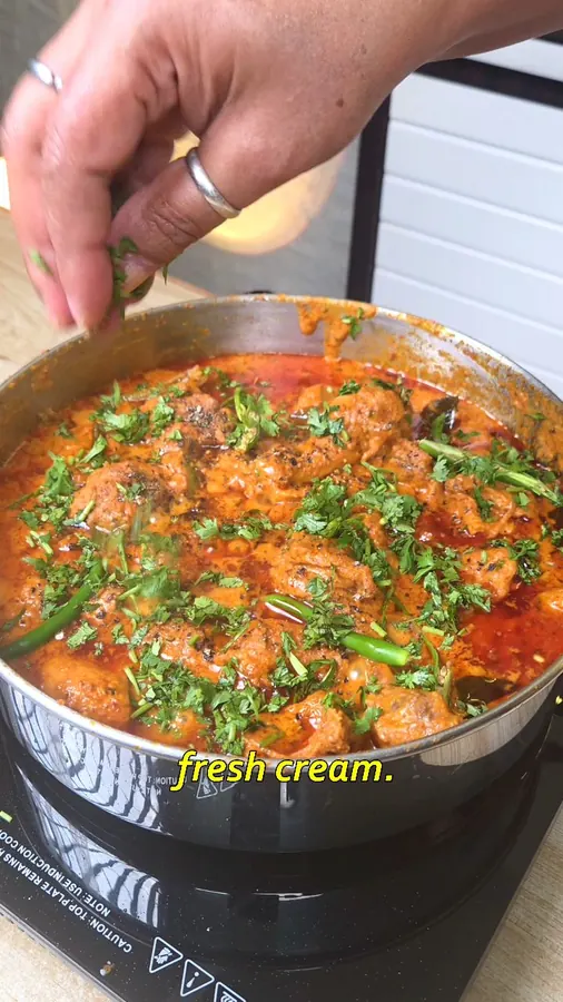 Hyderabadi Shadi Wala Red Chicken