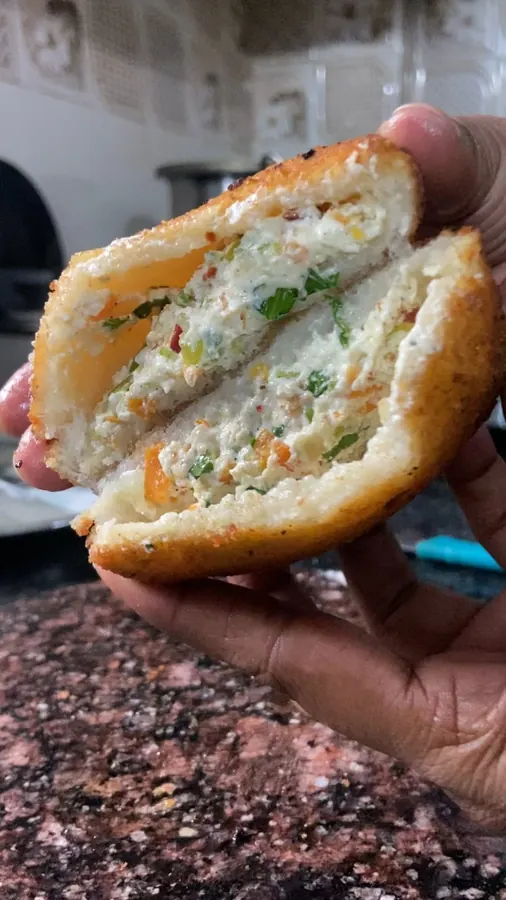 Crispy Dahi Bread Pocket
